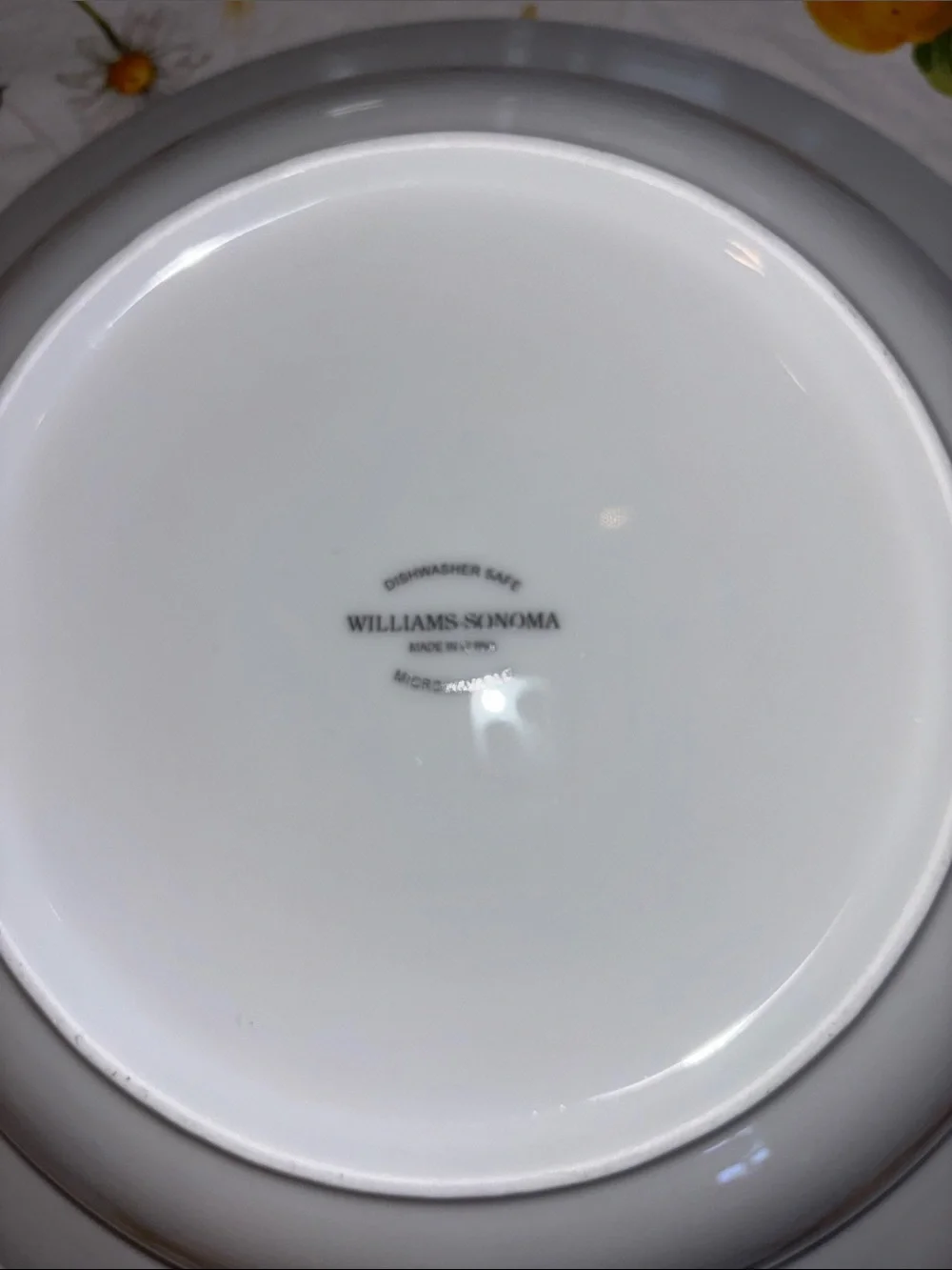 Williams & Sonoma White Large Ceramic Serving Bowl with Yellow Citrus Motif